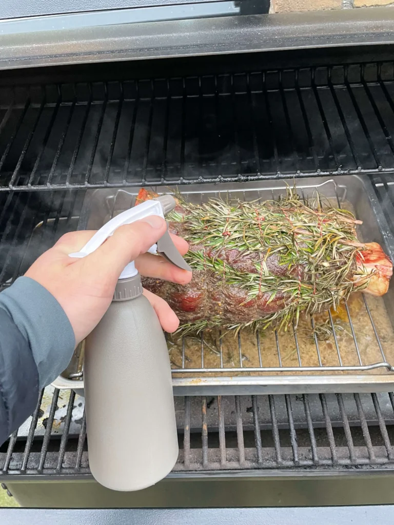 Beef hammer low and slow op de BBQ met rookhout